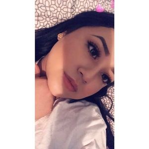 Meet your Posher, Itzel